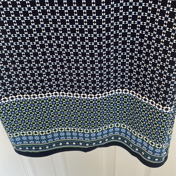 Max Studio Geometric Patterned Shift Dress - Picture 7 of 7